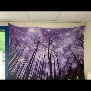 Package deal of decor.